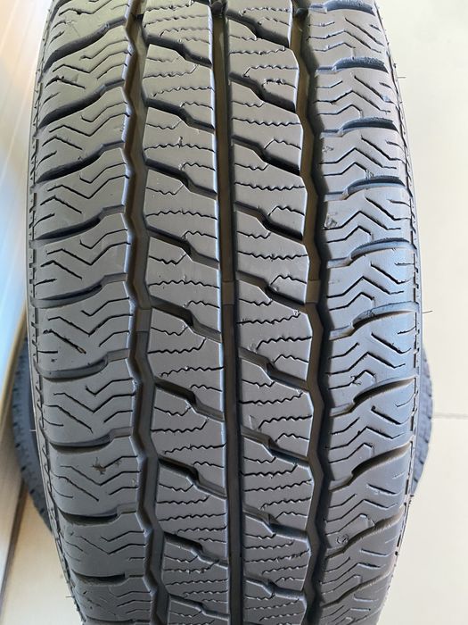 4бр зимни гуми 225/75/16C/Maxxis Vansmart A/S/AL2/dot0122/8.4мм грайфе