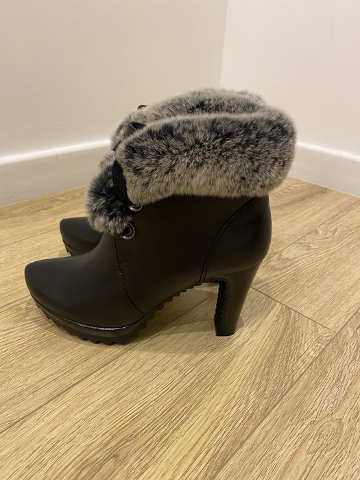 Продам ботинки Новые!!!