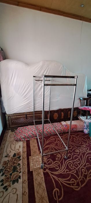 вешалка гардеробная