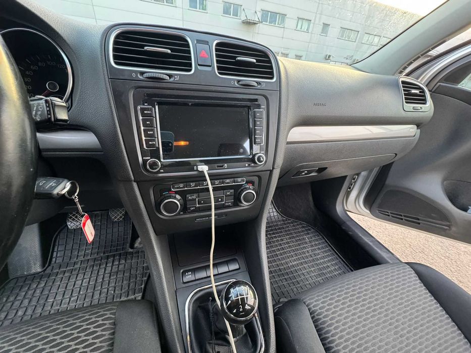 VOLKSWAGEN Golf 2009 — imagine 34