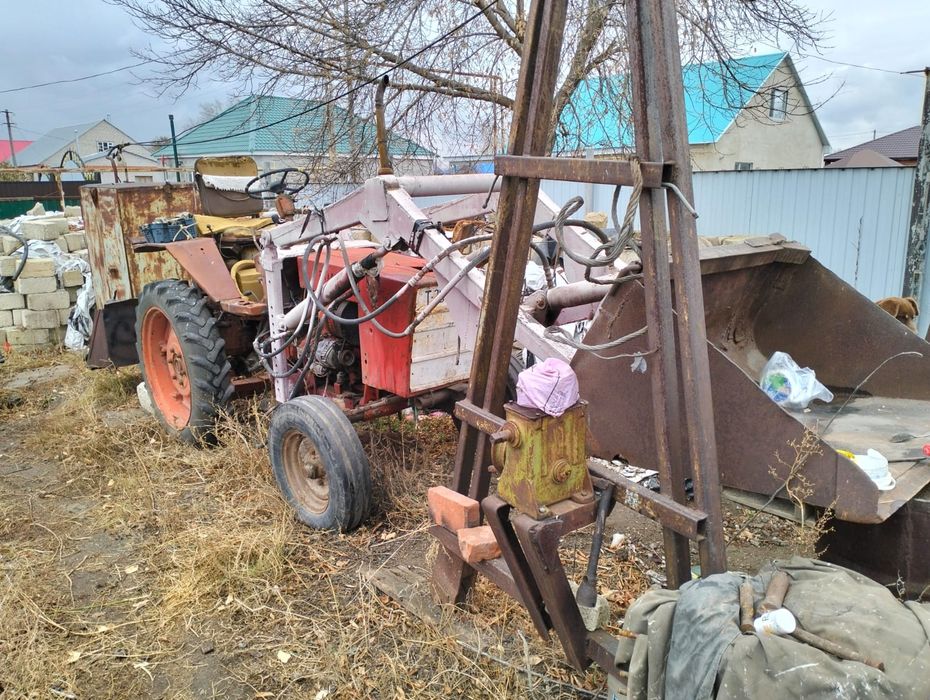 Продам трактор т-25, плуг и сварочный саг