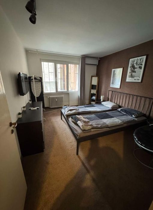 Дава се под наем Тристаен апартамент в София, Център - 62 кв.м за 700 € - Снимка #4