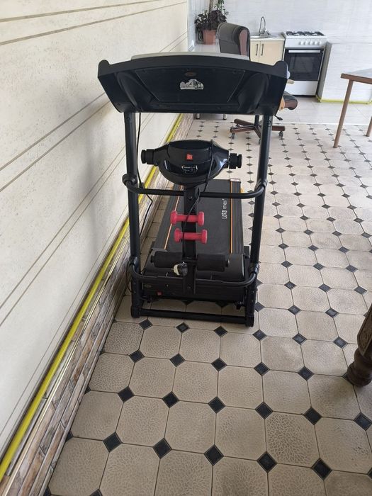 Беговая дорожка озгина вакт ишлатилган