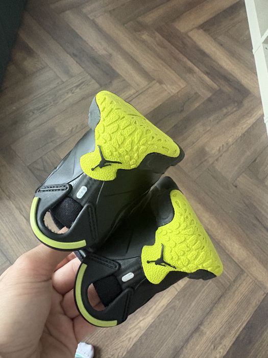 Детски обувки ботуши Nike air jordan