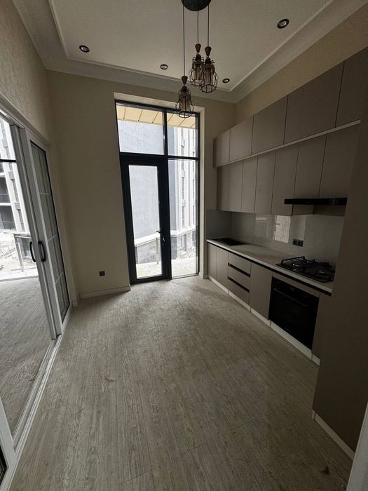 Oq Saroy Продается 3 комнатная квартира ремонт Паркентский, Макро