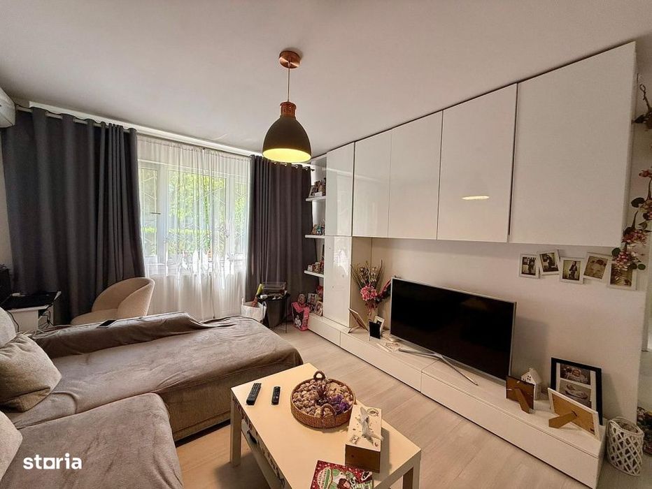Apartament 3 camere semidecomandat, 57 mp, zona Craiovita-Noua — fotografia 1