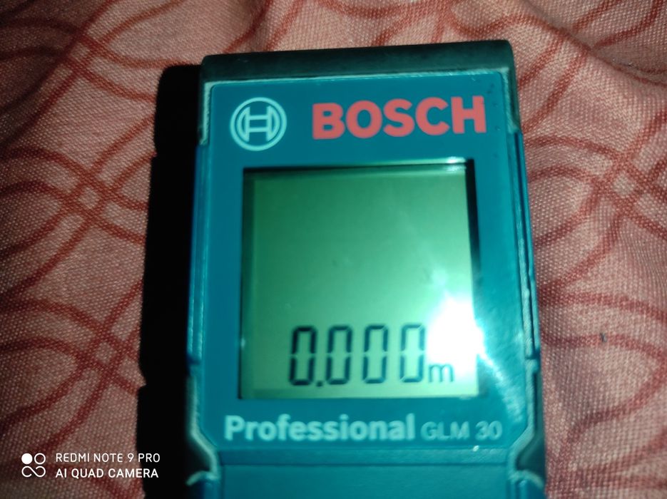 Aparat de măsurat profesional bosch GLM,30
