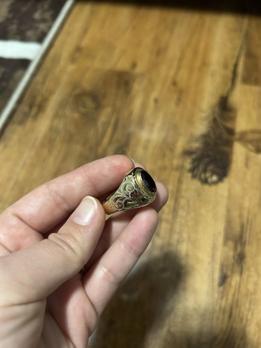 Ghiul aur 10 g marimea 22,2 piatra rubin si aur