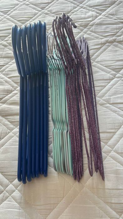 Вешалки в отличном состоянии