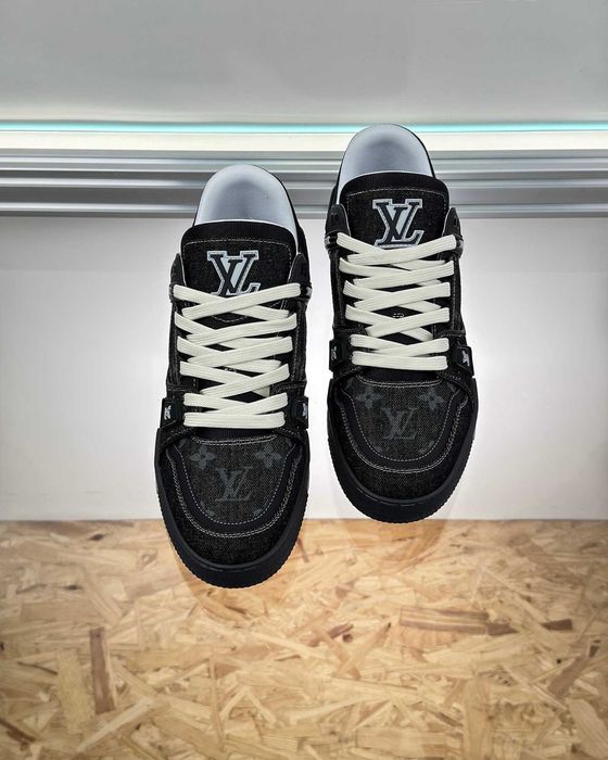 Adidasi Louis Vuitton Trainer Premium