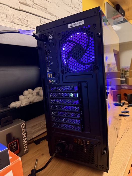 Мощно PC ASRock Gaming - Intel i9 с водно, 32TB DDR5, 1TB m.2 SSD