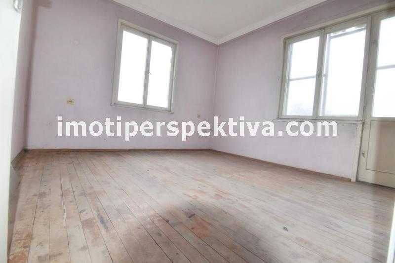 Продава се Многостаен апартамент в Пловдив, Коматево - 160 кв.м за 825 €/кв.м - Снимка #2