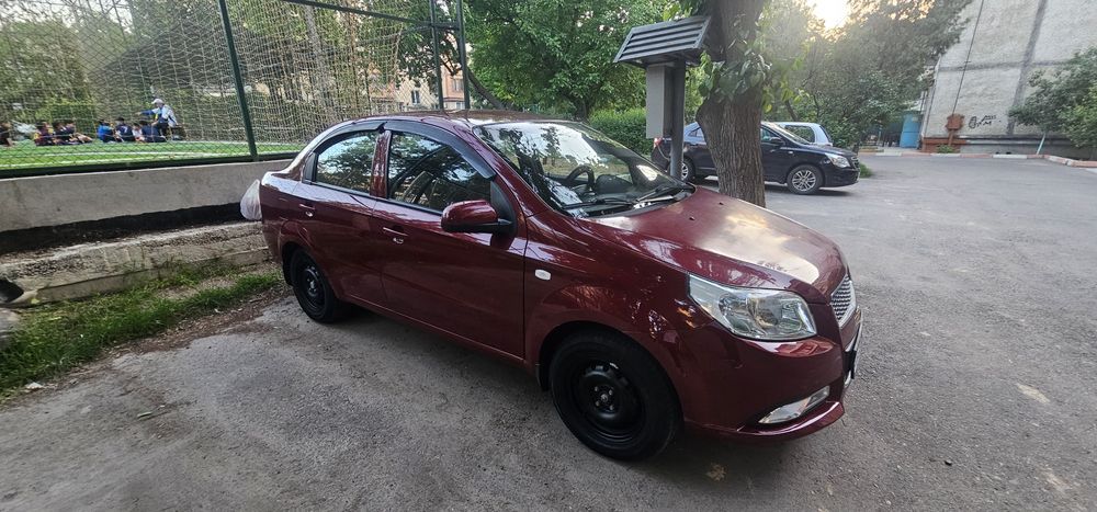 Продам Нексия 3 2 позиция