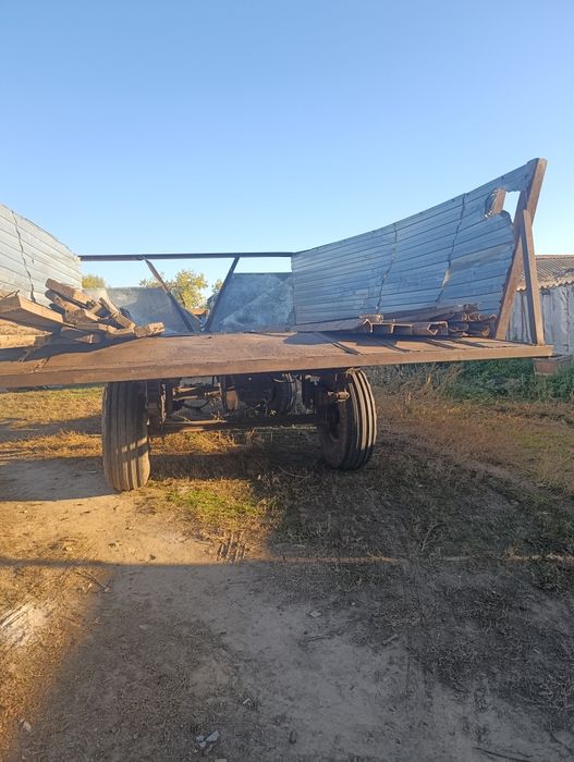 Продам два  трактора,косилку
