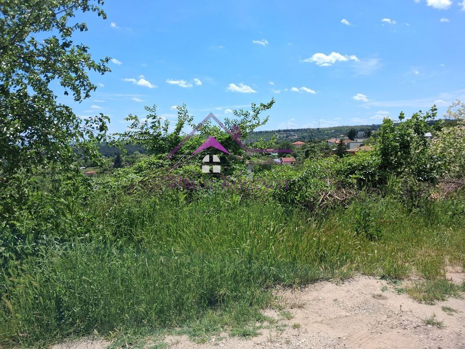 Парцел в Варна- площ 1321 цена 60000