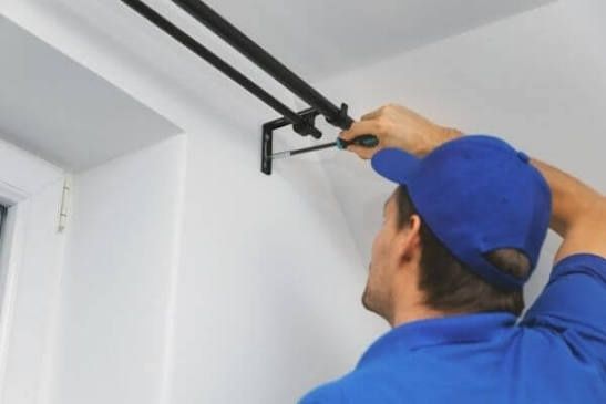 Установка карнизов недорого