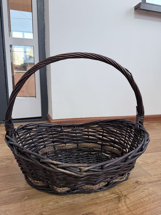 Б/у плетенные корзины