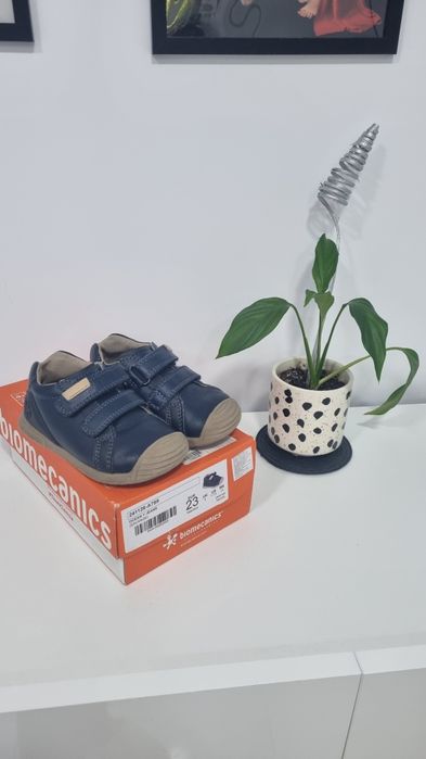 Обувки biomecanics 23 номер