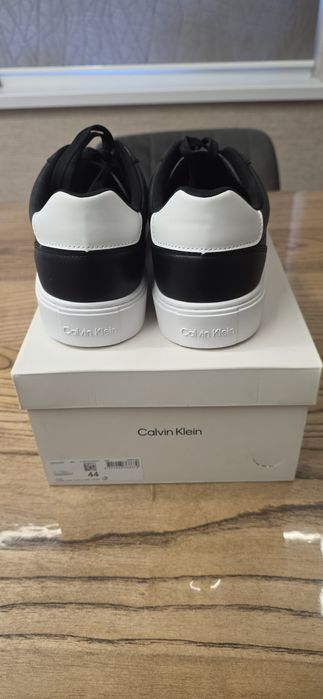 Спортно елегантни обувки  CALVIN  KLEIN