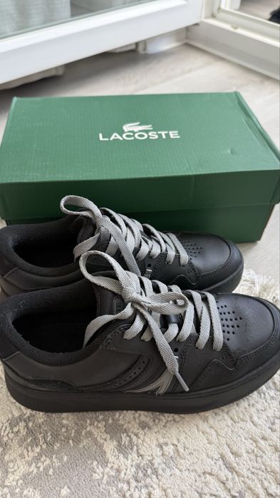 Продам кеды Locoste