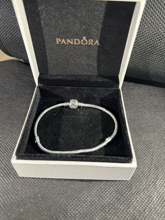 Bratari si charmuri pandora