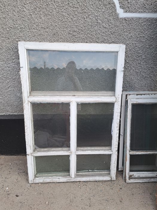 Продам окна деревянные б/у целые без коробки размер 118×79