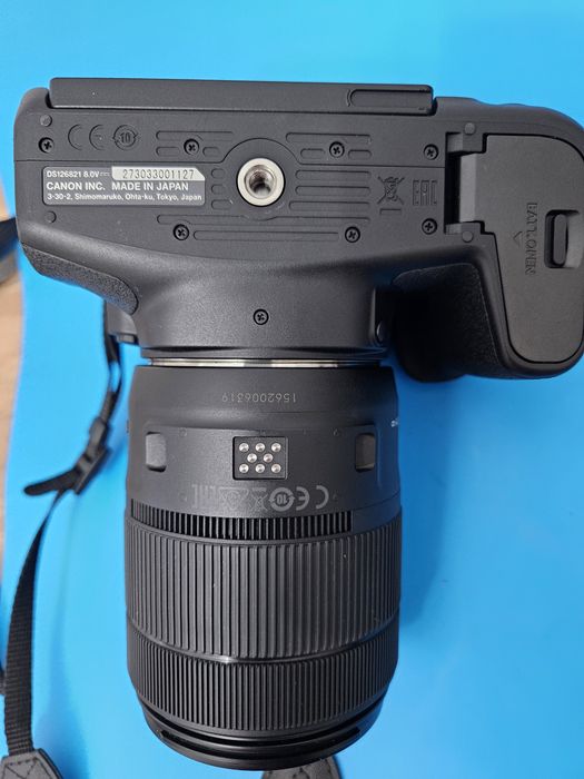 Фотокамера Canon EOS 850D