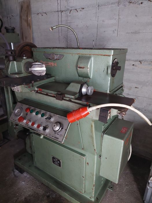 Masina de rectificat tamburi frână camioane