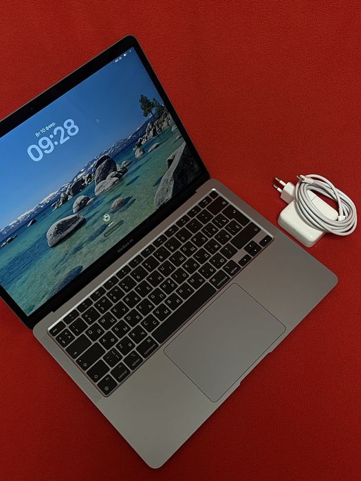 MacBook Air 13, 2020 M1 100%