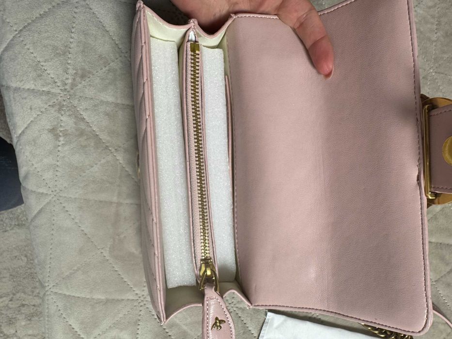 Чанта PINKO естествена кожа