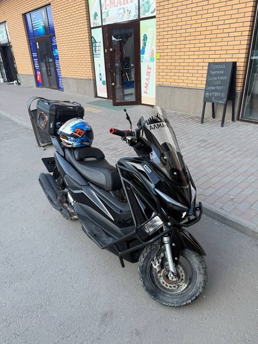 Продам мопед Н макс N max
