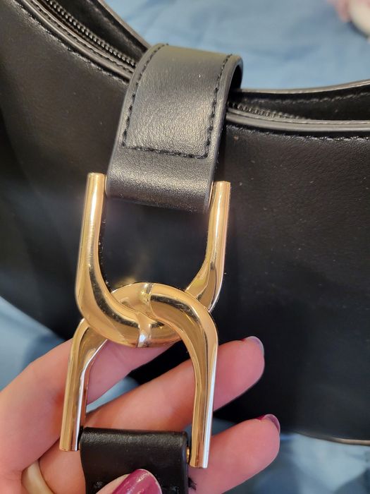 Лоуфъри и чанта за стилна визия