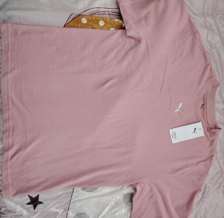 Продавам нови дамски маркови тениски, блузи с къс ръкав - L