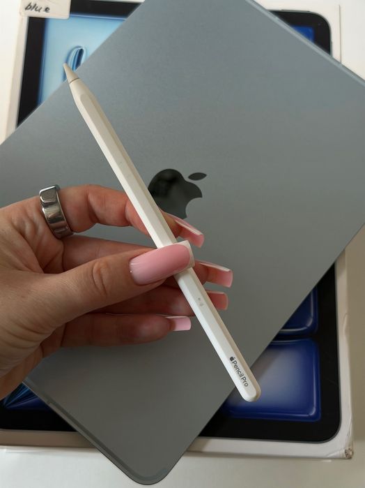 iPad Air 11, M2 WiFi carular 128 gb + стилус Apple