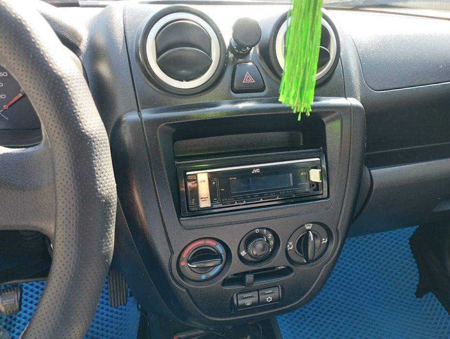 Продам машина Лада Гранта