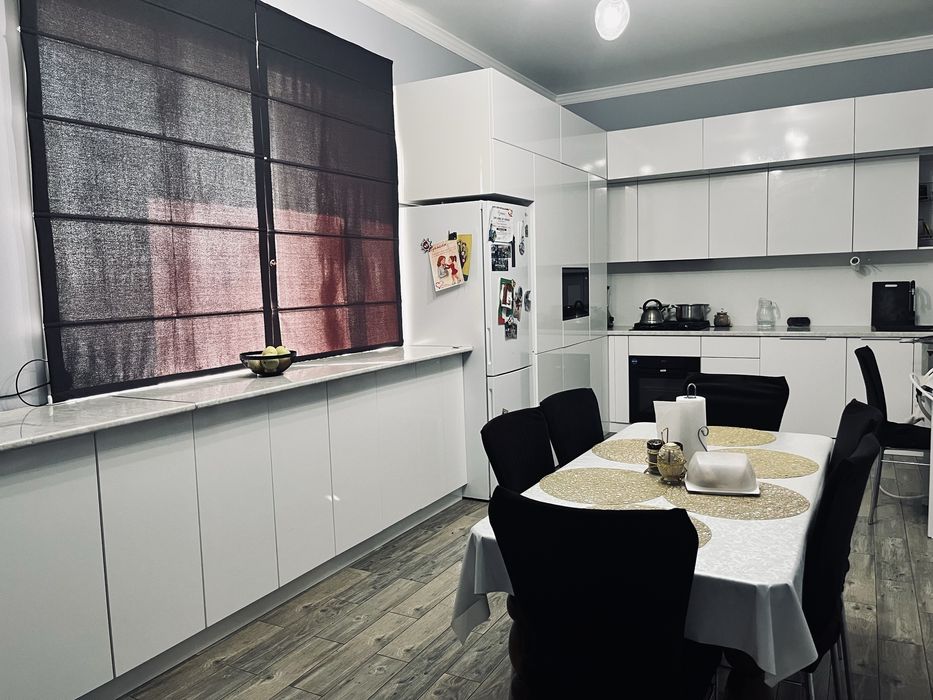 Дом с тепличным бизнесом