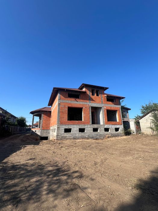 Vila de vânzare în centru + Teren 1.500 mp  OFERTĂ, Pozitie excelentă