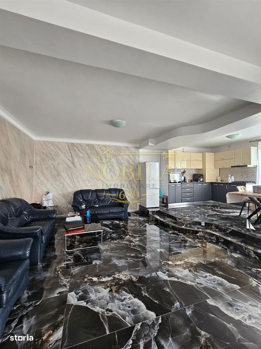 VILA DE VANZARE BACAU  P+E+M (de locuit si birou , clinica, notarriat,