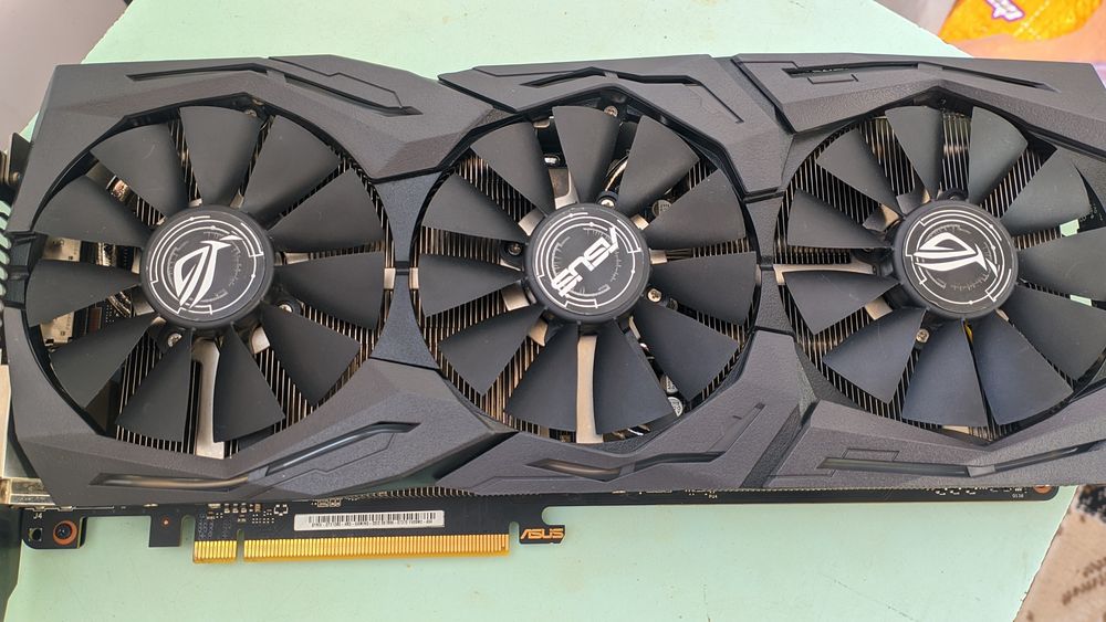 Видеокарта Nvidia GTX 1080 Asus rog strix