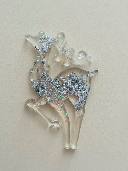 Коледни еленчета от епоксидна смола