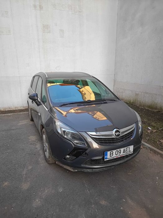 Opel Zafira Tourer 2015