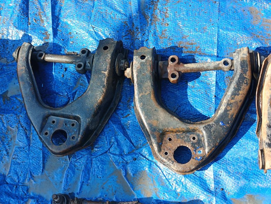 Зап.части Hilux 130