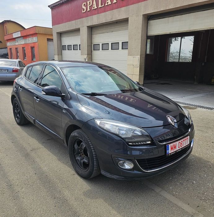 Renault Megane VANZARE IN RATE, AVANS 0. Renault Megane 1.5 dCi, BOSE, 2013, E5