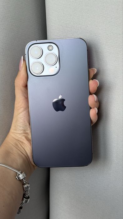 Продаю IPhone 14ProMax