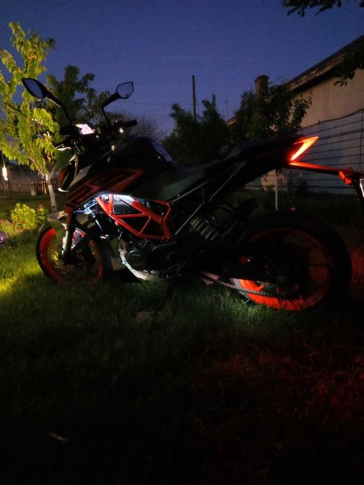 Ktm Duke 125 motocicleta A1