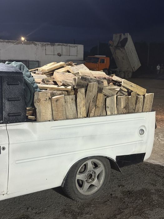 Дрова в мешках перашкавоз