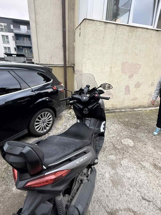 Vand yamaha xmax 300.