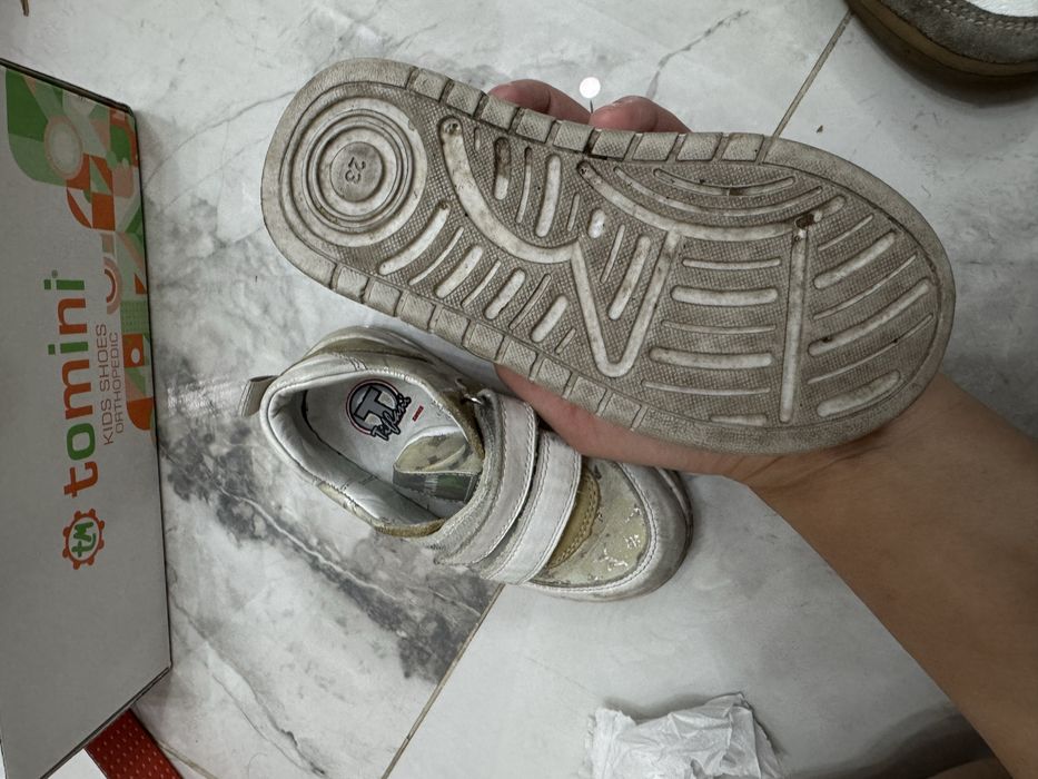 Кроссовки Тифлани белый