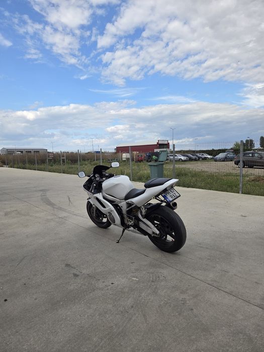 Vand yamaha r6 limitat A2