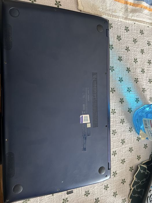 Asus ZenBook 15 UX533FD
